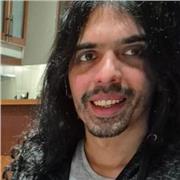 Profesor de percusión y bateria. Improvisación, composición, musicalidad. Musico profesional , musicoterapeuta, docente de música. 
Las prioridad en las clases es el proceso del estudiante y su singularidad musical. 
Nada de autotune ni recetas mágicas.